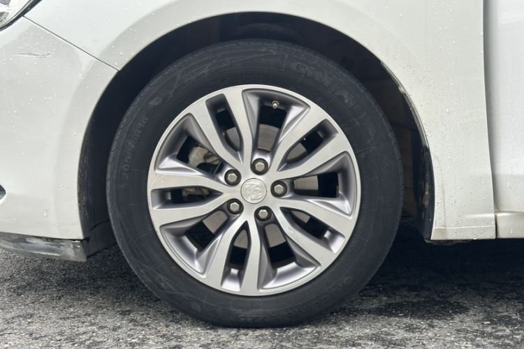 Used Buick GT 2018 18T Automatic Elite Model
