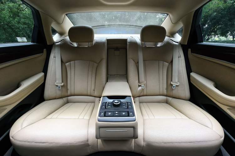 Used Hyundai Genesis 2015 3.0GDi Four-Wheel Drive Luxury Edition