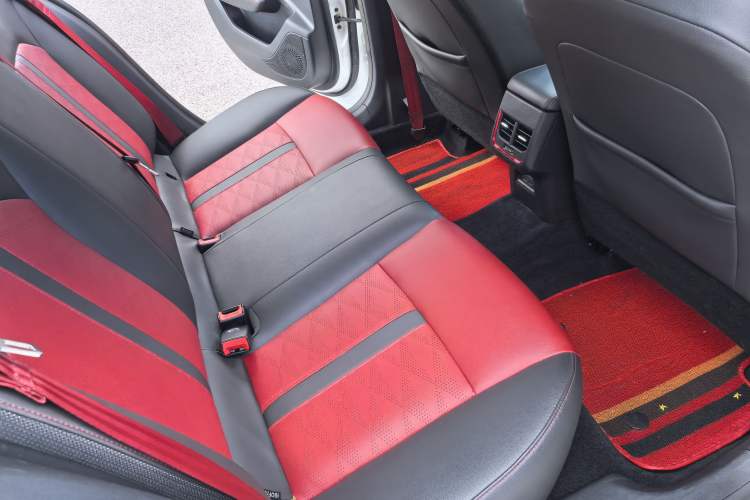 Used Dongfeng Aeolus Yixuan 2021 230T Automatic Zuiying Knight Edition
