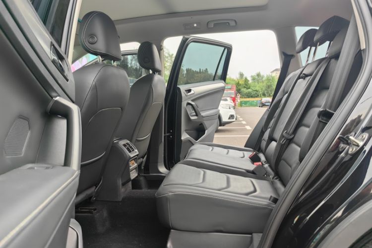 Used Volkswagen Tiguan L 2018 330TSI Automatic Two-Wheel Drive Luxury Edition
