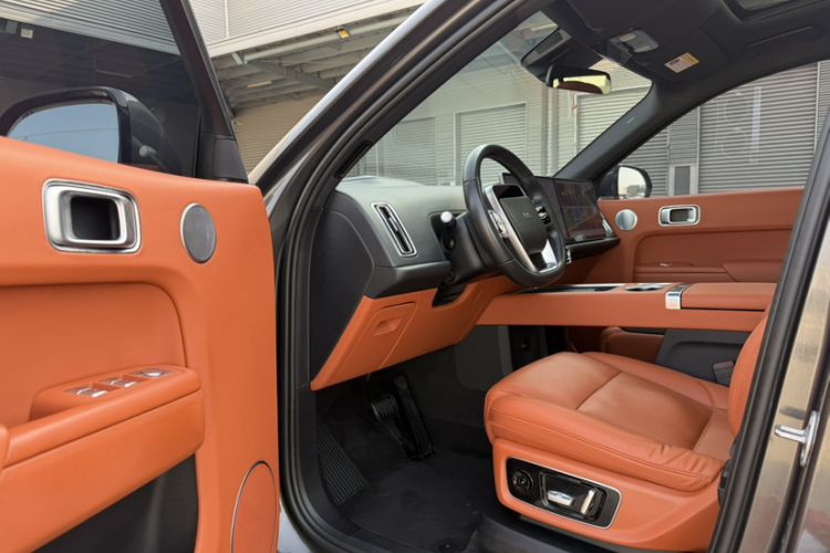 Used Li Auto L8 2023 Pro Model
