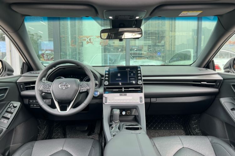 Used Toyota Avalon 2019 Dual-Engine 2.5L Luxury Edition China VI Standard