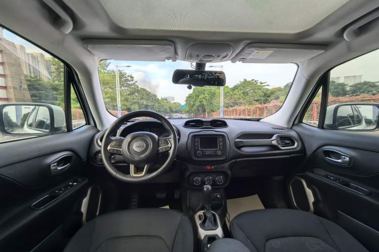 Used  Renegade 2016 1.4T Automatic Jingneng Edition
