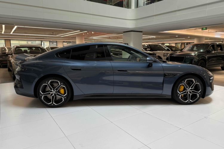 Used  SU7 2024 Rear-Drive Ultra-Long Range Advanced Pro-Level Intelligent Driving Version
