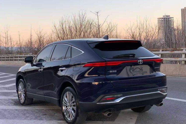 Used Toyota Harrier 2022 2.0L CVT Two-Wheel Drive Deluxe Edition