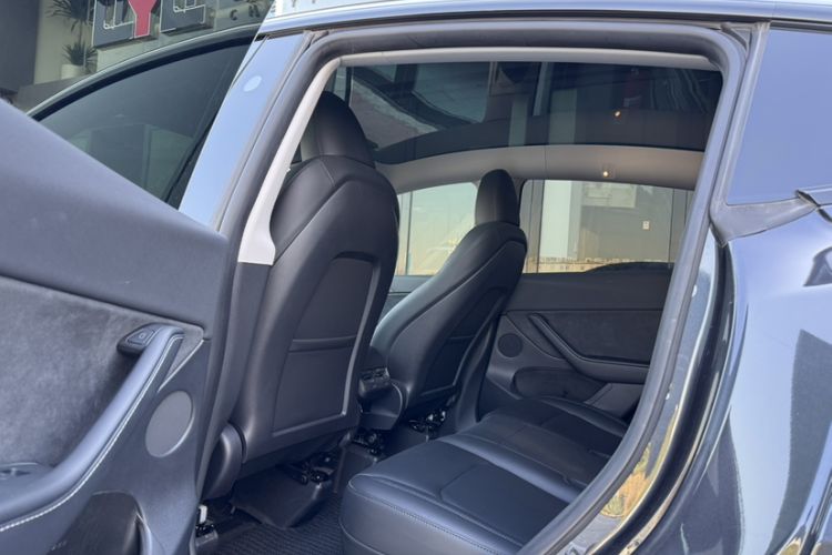 Used Tesla Model Y 2024 Rear-Wheel-Drive Version