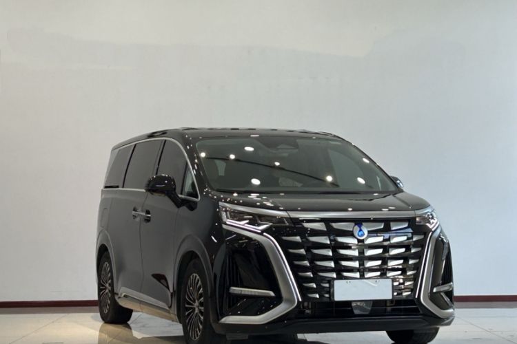 Used Denza D9 2022 DM-i 970 Four-Wheel Drive Flagship Model
