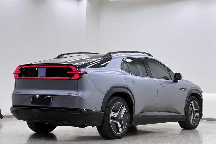 Used  E07 2025 All-Electric 4x4 90kWh Ultra High-Performance Edition