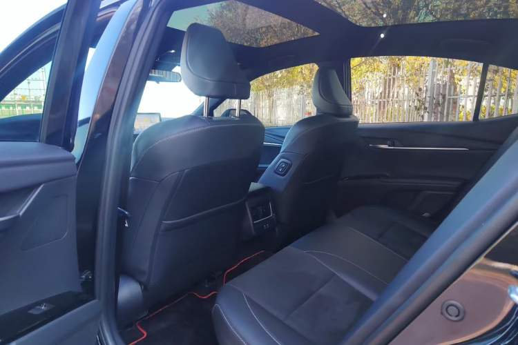 Used Toyota Camry 2024 Dual-Motor 2.0HS Sport Edition
