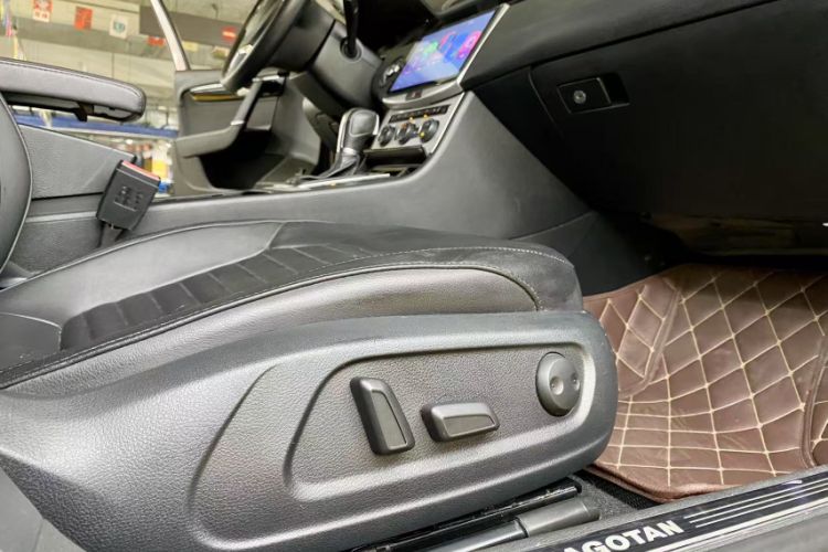 Used Volkswagen Magotan 2013 1.8TSI Luxury Model
