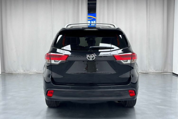 Used Toyota Highlander 2018 2.0T Four-Wheel Drive Luxury Version 7 Seats China VI Standard