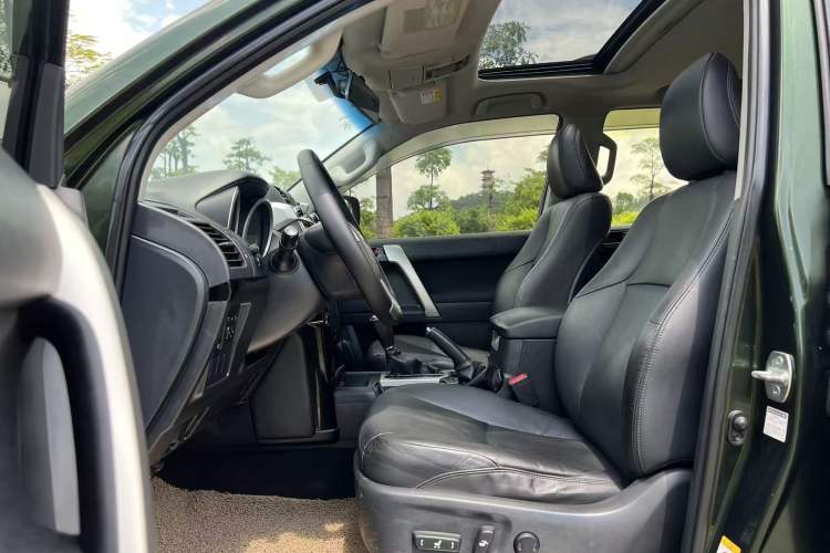 Used Toyota Prado 2015 2.7L Automatic Luxury Edition
