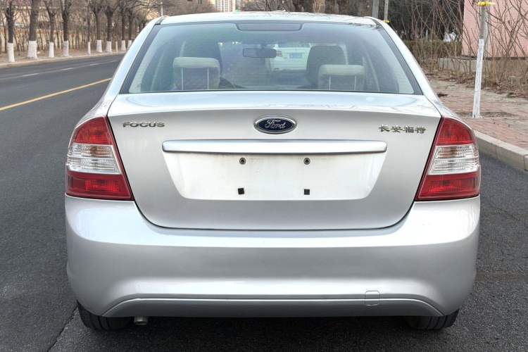 Used Ford Focus 2013 Sedan Classic 1.8L Automatic Base Model
