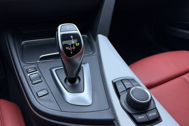 Used BMW 3 Series 2019 320i M Sport Package
