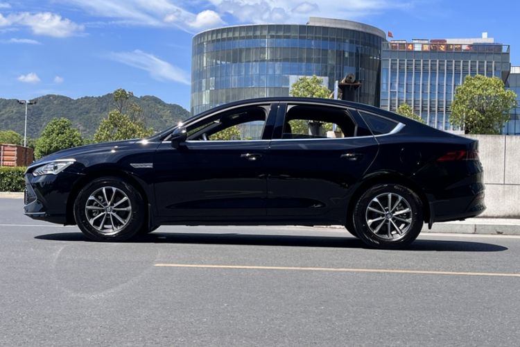 Used BYD Qin PLUS 2024 HONOR Edition DM-i 55KM Leading Model
