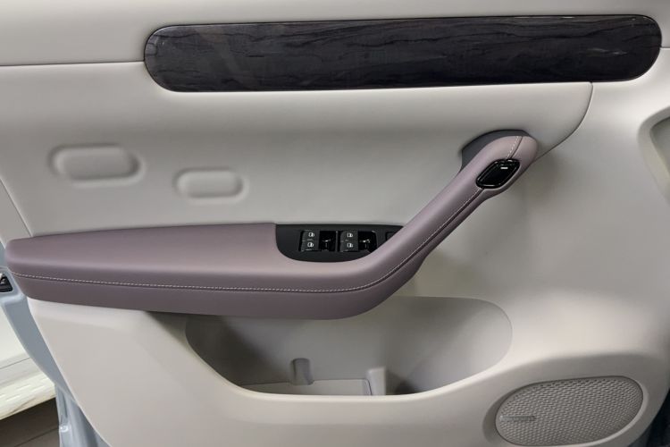 Used Leapmotor C11 2024 Range-Extended 300 Luxury Edition
