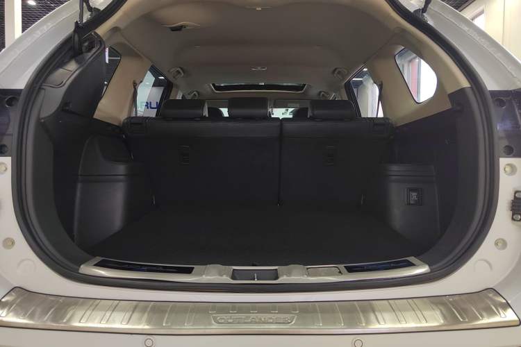 Used Mitsubishi Outlander 2020 2.4L 4x4 Zhi Xiang Edition 5 Seats
