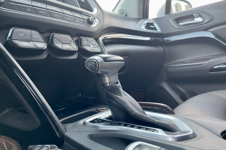 Used GAC Trumpchi GS4 2017 235T G-DCT Two-Wheel Drive Luxury Edition