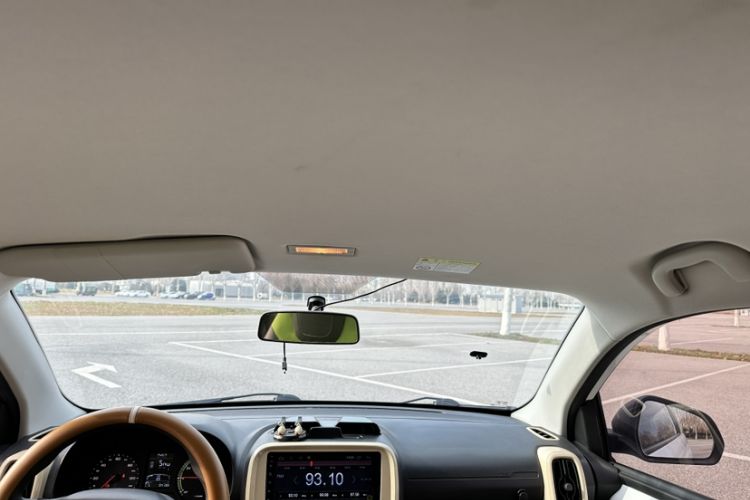 Used Roewe Clever 2021 302 km New Four-Seater Super-Efficient Version
