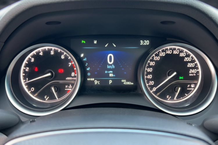 Used Toyota Camry 2021 2.0G Luxury Edition