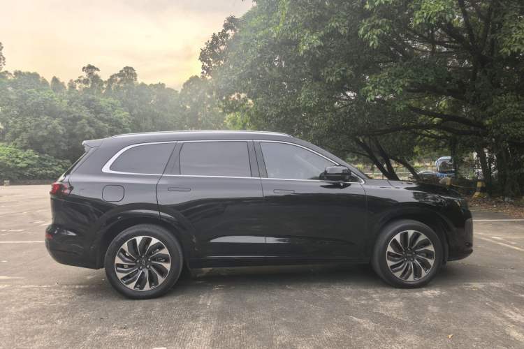 Used Hima AITO M7 2024 1.5T Rear-Drive Plus Version 6 Seats
