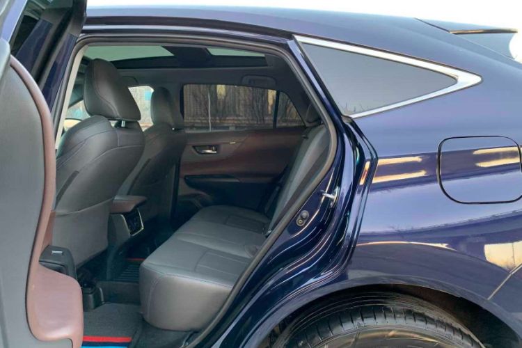 Used Toyota Harrier 2022 2.0L CVT Two-Wheel Drive Deluxe Edition