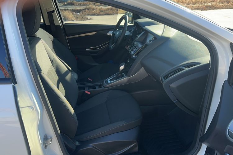 Used Ford Focus 2017 Hatchback 1.6L Automatic Comfort Plus SmartDrive Edition
