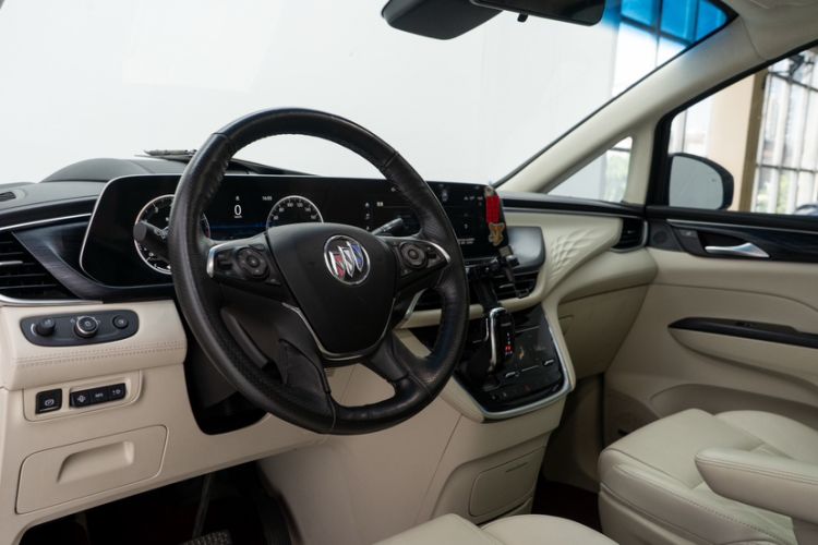 Used Buick GL8 2021 Avenir Aivia 7-Seater Luxury Edition
