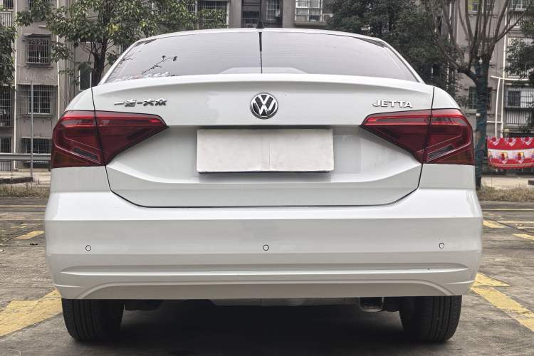 Used Volkswagen Jetta 2019 Dream Edition 1.5L Manual Fashion Version