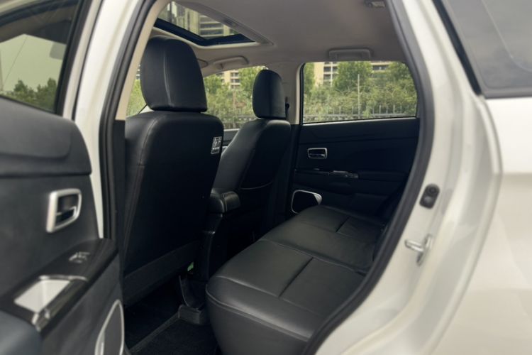 Used Mitsubishi ASX 2018 2.0L CVT Two-Wheel Drive Deluxe Edition
