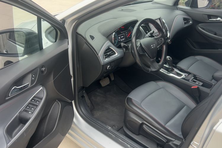 Used Chevrolet Cruze 2018 Redline 320 Automatic Xuanfeng Urban Edition
