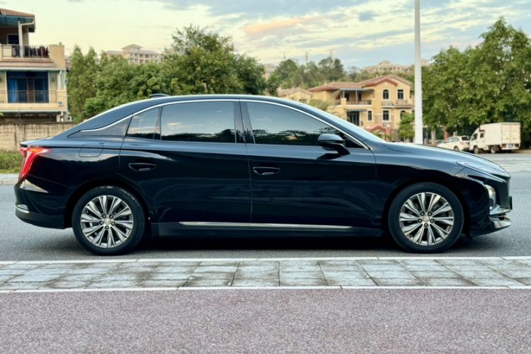 Used Hongqi E-QM5 2023 560km PLUS
