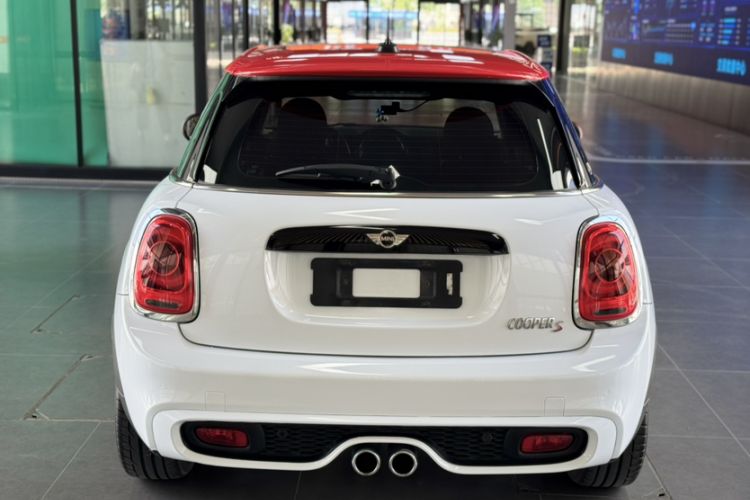 Used  MINI 2016 2.0T COOPER S Five-Door Edition
