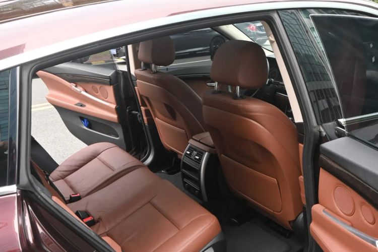 Used BMW 5 Series GT 2015 528i Leading Model