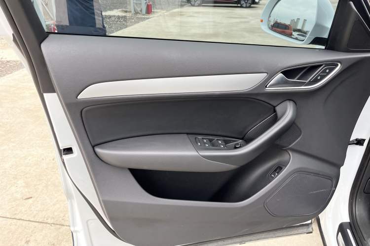 Used Audi Q3 2017 35 TFSI Fashion Model
