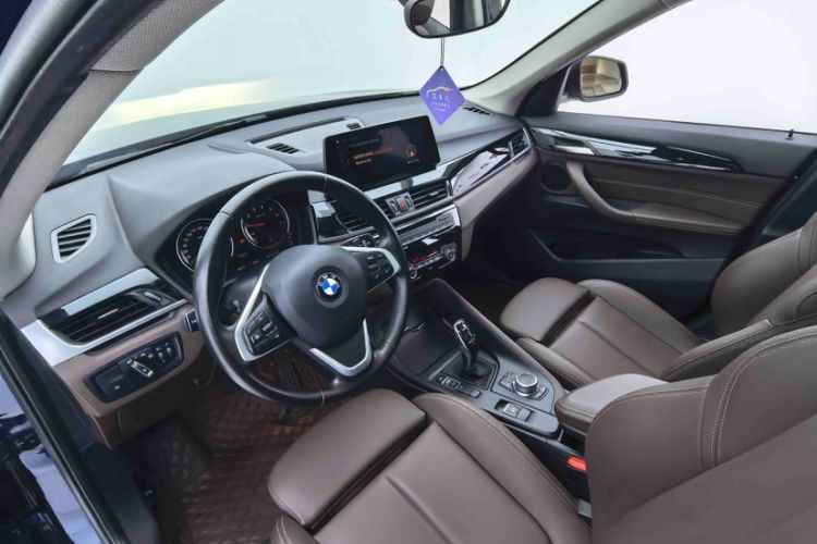 Used BMW X1 2020 sDrive25Li Leading Model
