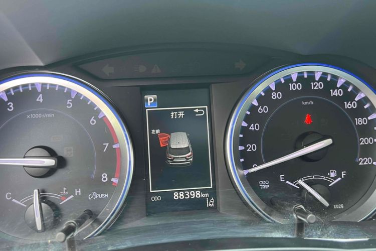 Used Toyota Highlander 2018 2.0T Four-Wheel Drive Prestige Version 7 Seats China VI Standard
