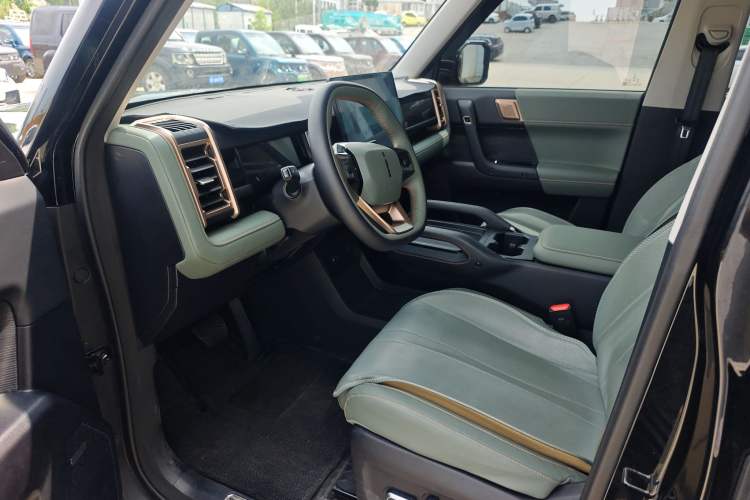 Used  03 2024 401km Two-Wheel Drive Standard Advanced Version
