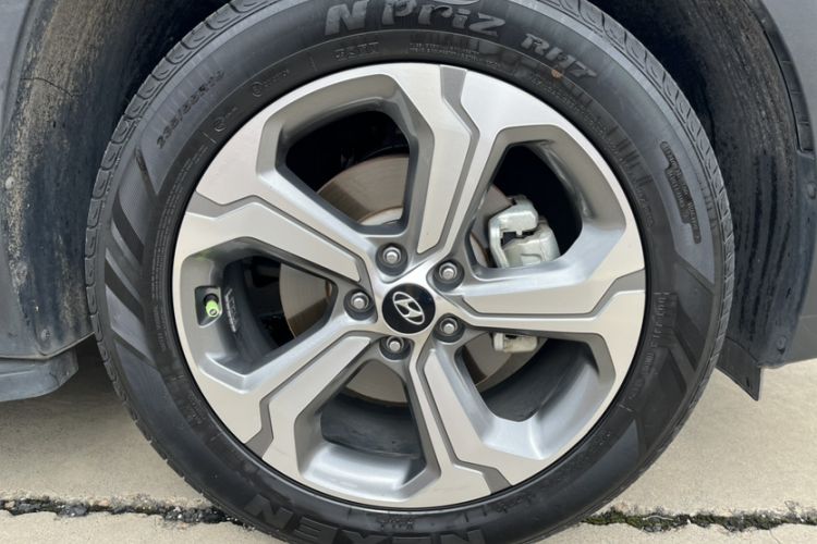 Used Hyundai Santa Fe 2019 380 TGDi DLX Automatic Two-Wheel Drive Prestige Plus Version China VI Standard
