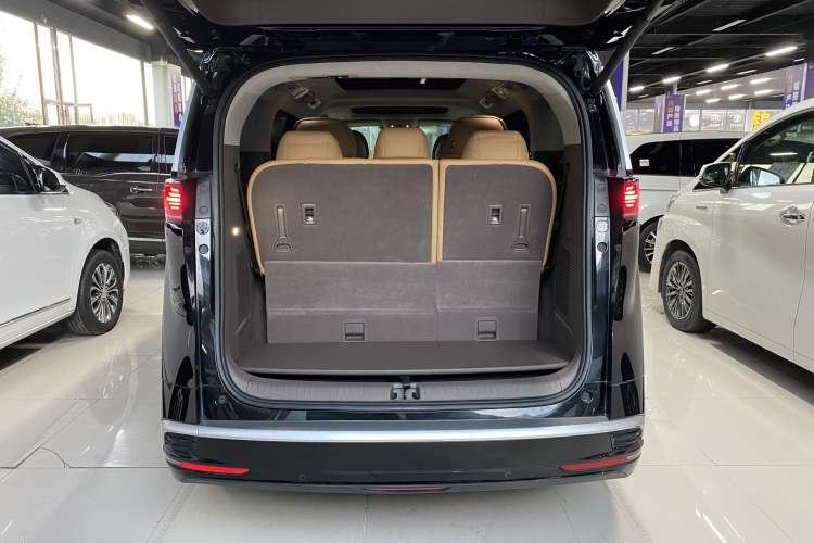 Used Denza D9 2022 DM-i 970 Four-Wheel Drive Flagship Model