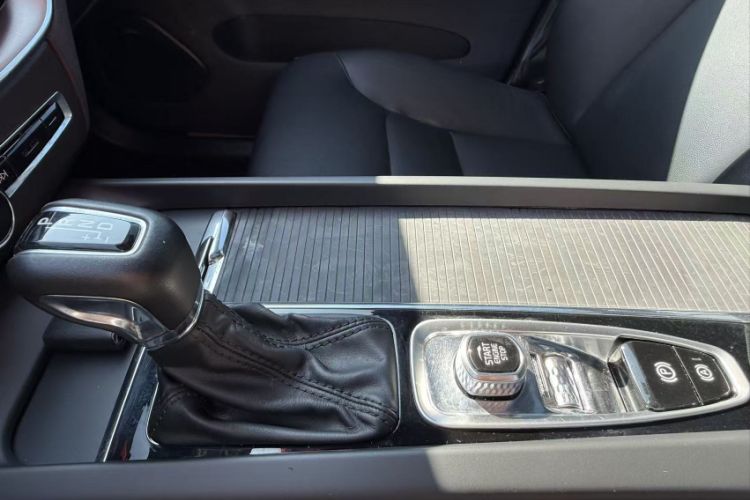 Used Volvo XC60 2021 T5 4x4 Zhiyi Sport Edition