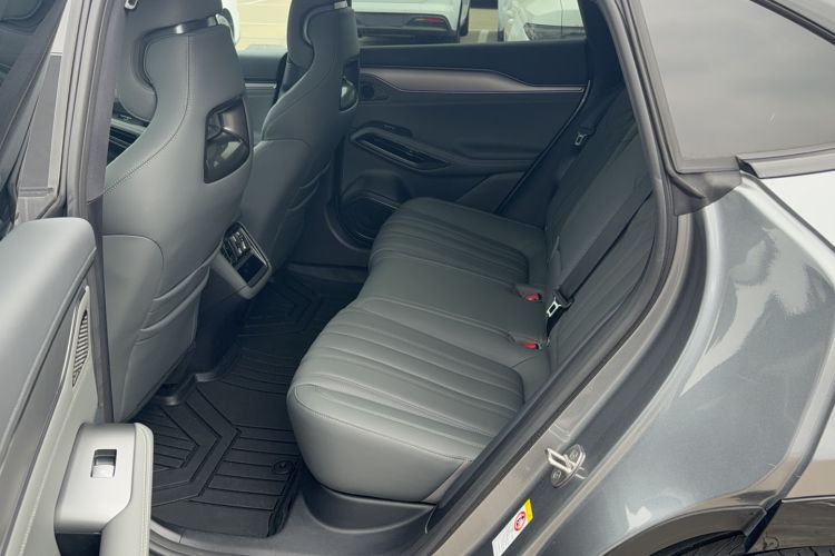 Used BYD Song L EV 2025 662 km Ultra-Range Version
