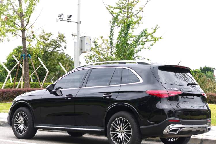 Used Mercedes-Benz GLC 2023 GLC 300 L 4MATIC Dynamic 7-Seater
