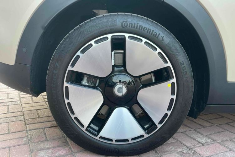 Used  #5 2024 Long-Range Journey Luxury Edition