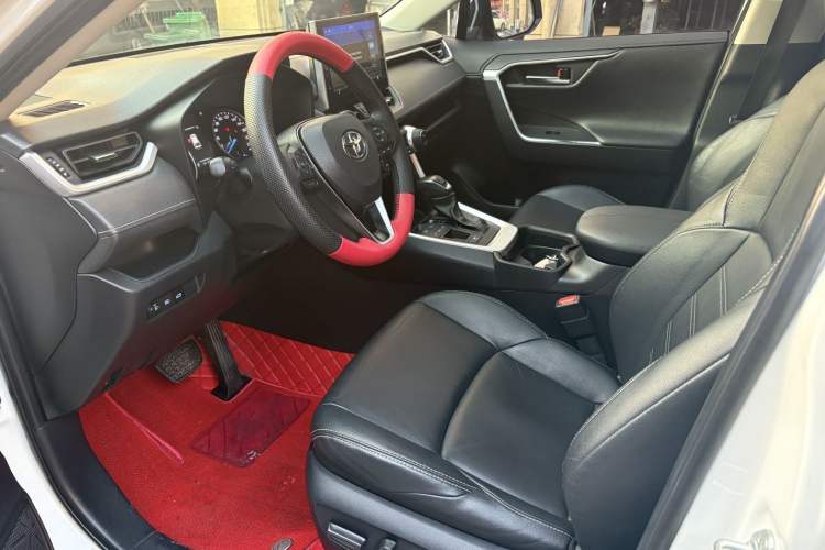 Used Toyota Wildlander 2022 Dual-Engine 2.5L E-CVT Two-Wheel Drive Luxury Edition
