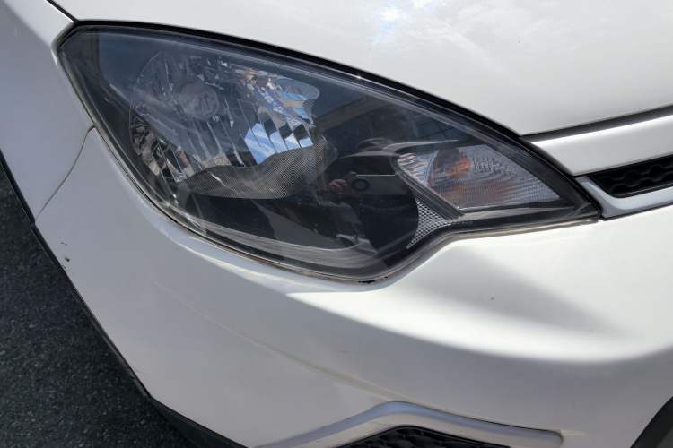 Used MG 3SW 2015 1.5L AMT Elite Version
