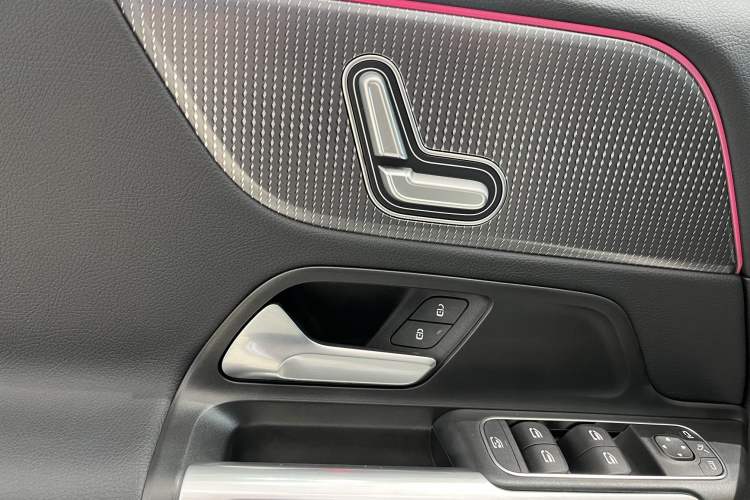 Used Mercedes-Benz GLB 2020 Updated GLB 200 Dynamic Edition
