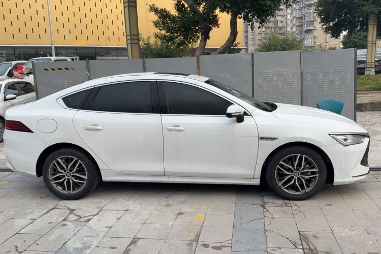Used BYD Qin PLUS 2021 DM-i 55KM Flagship Model
