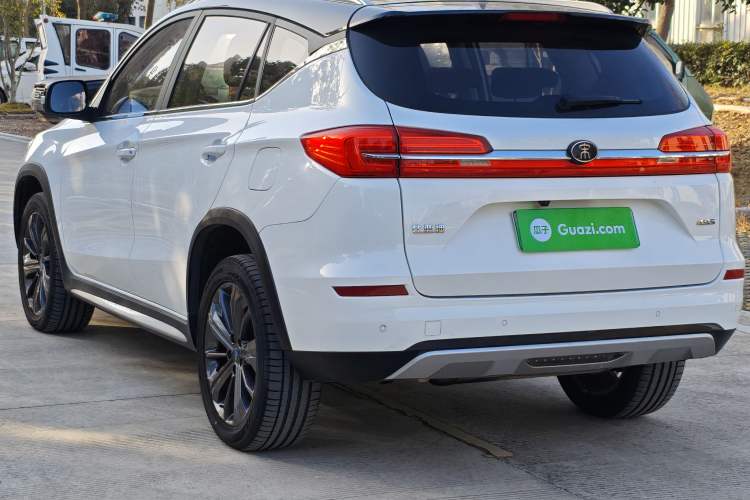 Used BYD Song New Energy 2019 Song DM 1.5TID Smart Connect Sharp Edition