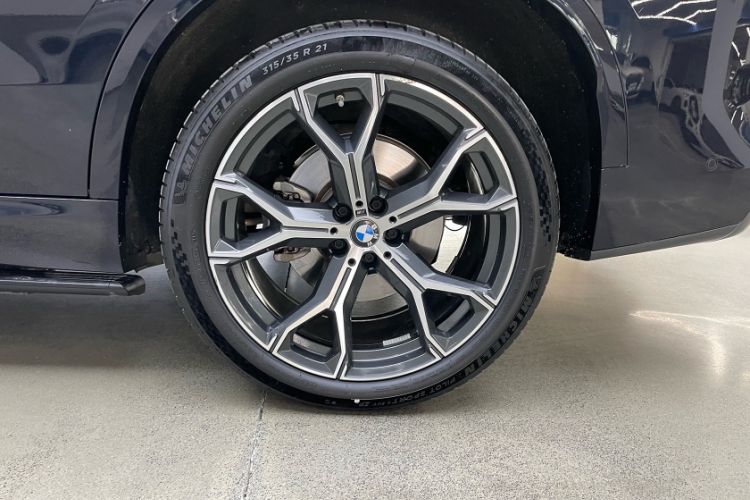 Used BMW X5 2023 xDrive 30Li Luxury M Sport Night Edition Package
